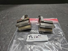 2 UNBRANDED V-BLOCKS W/CLAMPS 1 7/8″ L X 1 1/4″ W X 1 1/4″ H (TL1631)