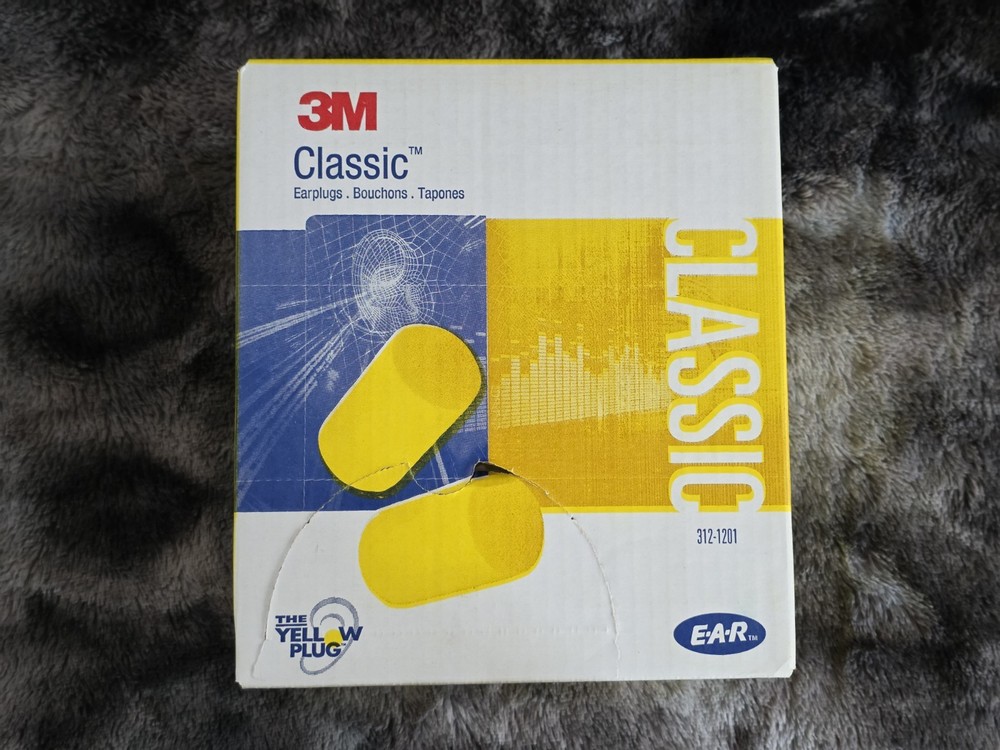 3M E-A-R Classic Ear Plugs, Noise Reduction Rating 29 , Uncorded, 200ct Yellow