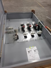 Siemens HF367NR Heavy Duty Safety Switch 800A 600V 3 Pole 4 Wire NEMA Disconnect