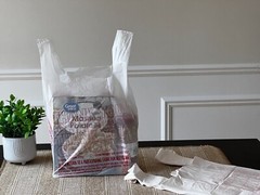 T-Shirt Carry-Out Bags Thank You Gracias Bags 11.5″ x 6.5″ x 22″ (1,000 ct.)