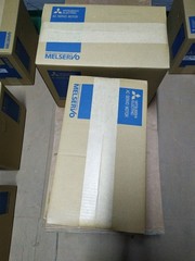 Mitsubishi HF-SP2024B Servo Motor HFSP2024B New In Box 1PC