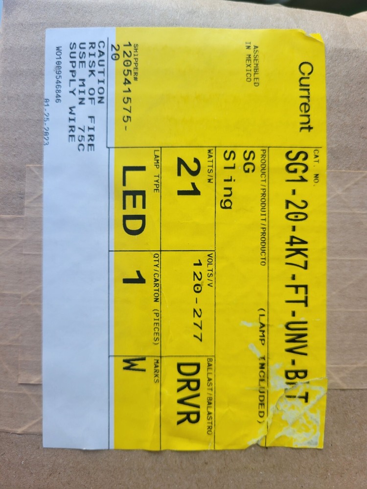 NEW Current SG1-20-4K7-FT-UNV-BKT SG Sling Small LED Wallpack 120-277V 21W 4K