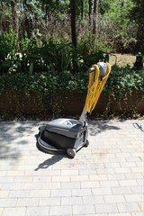 2022 Tennant BR-2000-DC Walk-Behind Electric Floor Buffer 20” (FREE SHIPPING)