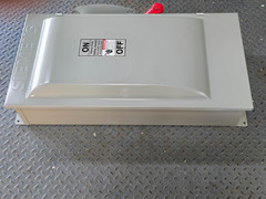 SIEMENS HNF364J, NON-FUSED HEAVY DUTY SAFETY SWITCH ,3p/200A/600V, NEW IN BOX!