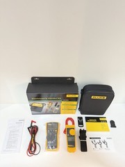 FLUKE 117/323KIT ELECTRICIANS COMBO KIT (NEW) SHIPS FAST MFD-2026